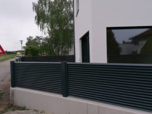 alu-cor kovovýroba brány na mieru výroba brán